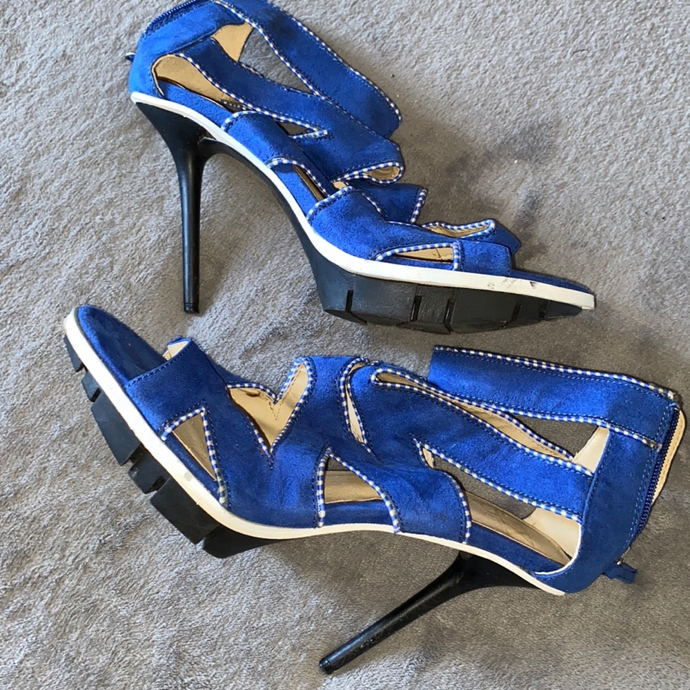 Woman’s shoe